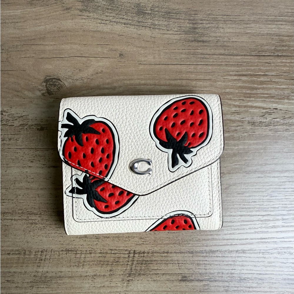 NWT Coach Wyn Small Wallet With Strawberry Print Chalk/ Red CU474 last one